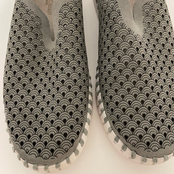 ILSE JACOBSEN Womens Gray Tulip Laser Cut Slip On Rubber Sole Shoe Size 36 - Picture 9 of 16